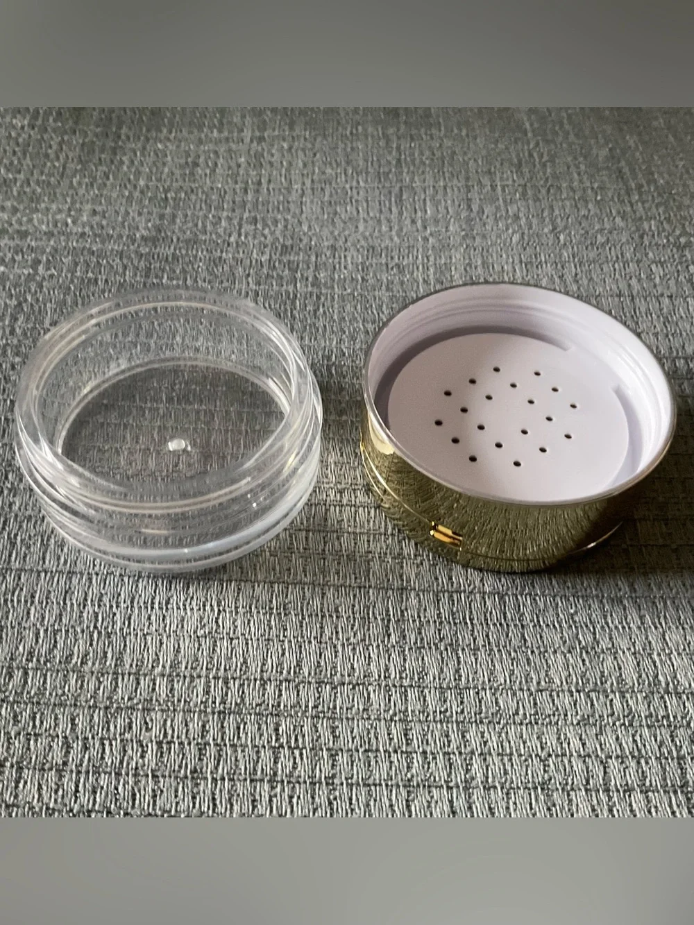 Loose Powder Jar with Puff - Women's Makeup - NEW